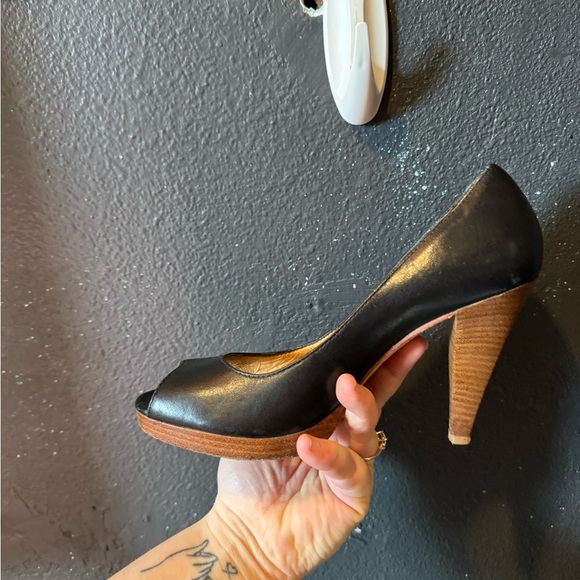 Michael Kors Black and Brown Classic Peep Toe Heels - Picture 3 of 9